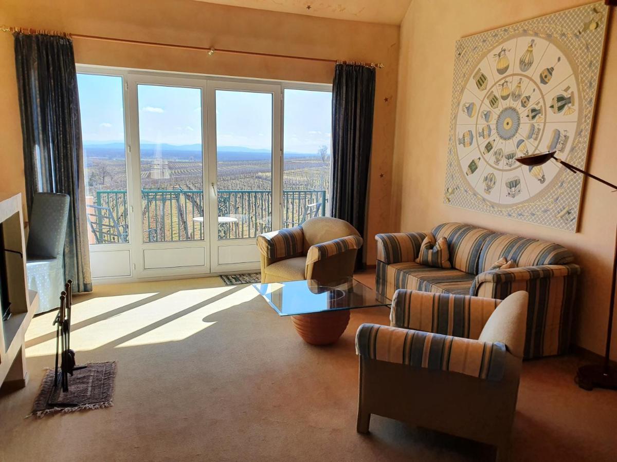 Kanzel Residences Apartment *