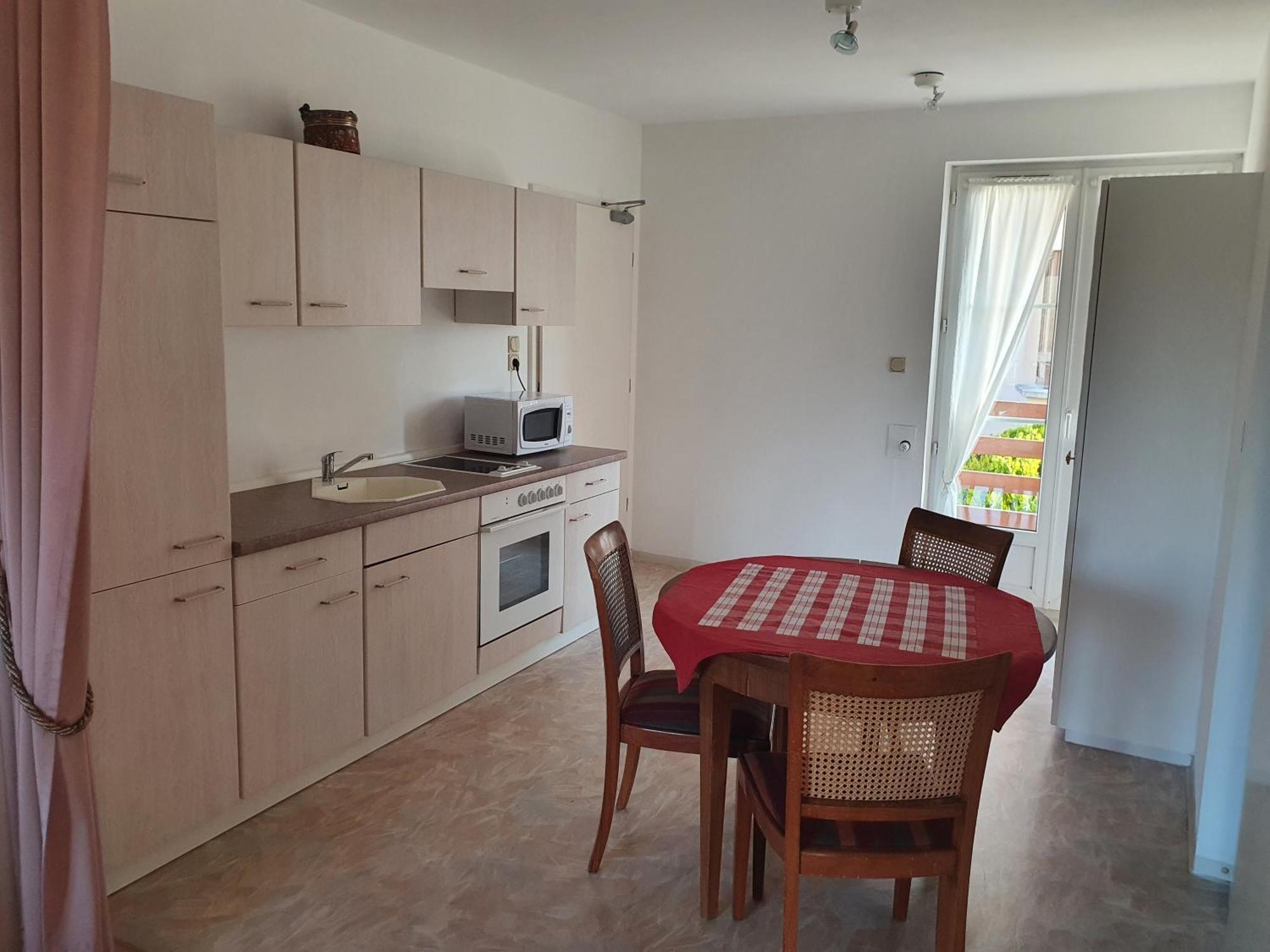Kanzel Residences *